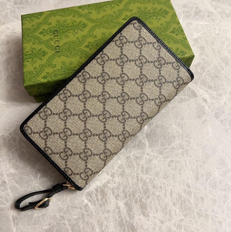 G*u*i wallets & purse